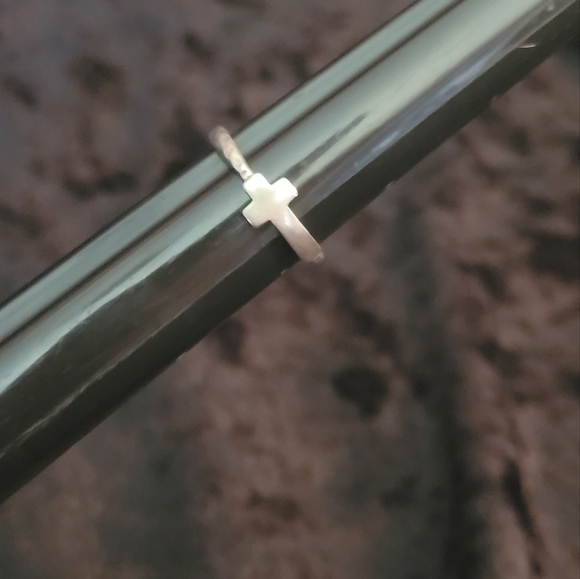 Silpada Silver Cross Ring - Picture 4 of 4